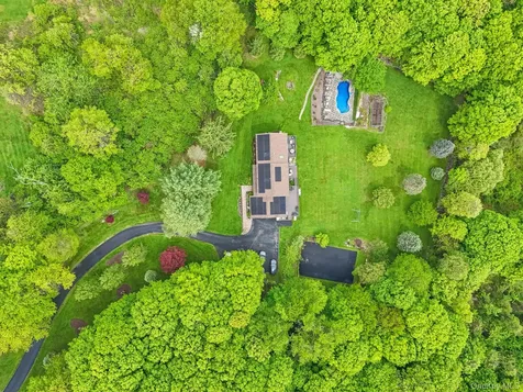 76 Eleanor Drive Mahopac NY 10541
