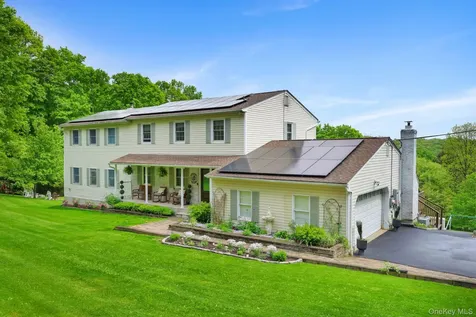 76 Eleanor Drive Mahopac NY 10541