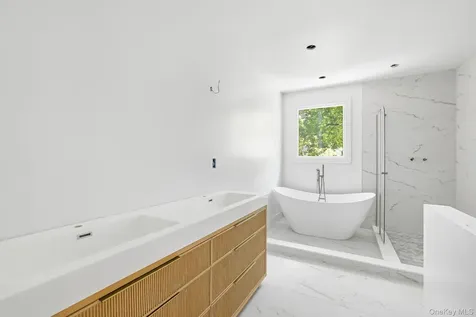 79 Penn Road Scarsdale NY 10583