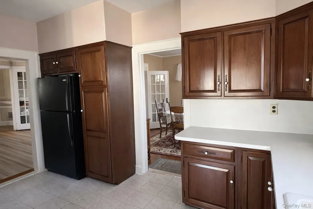 60 Lloyd Avenue Lynbrook NY 11563