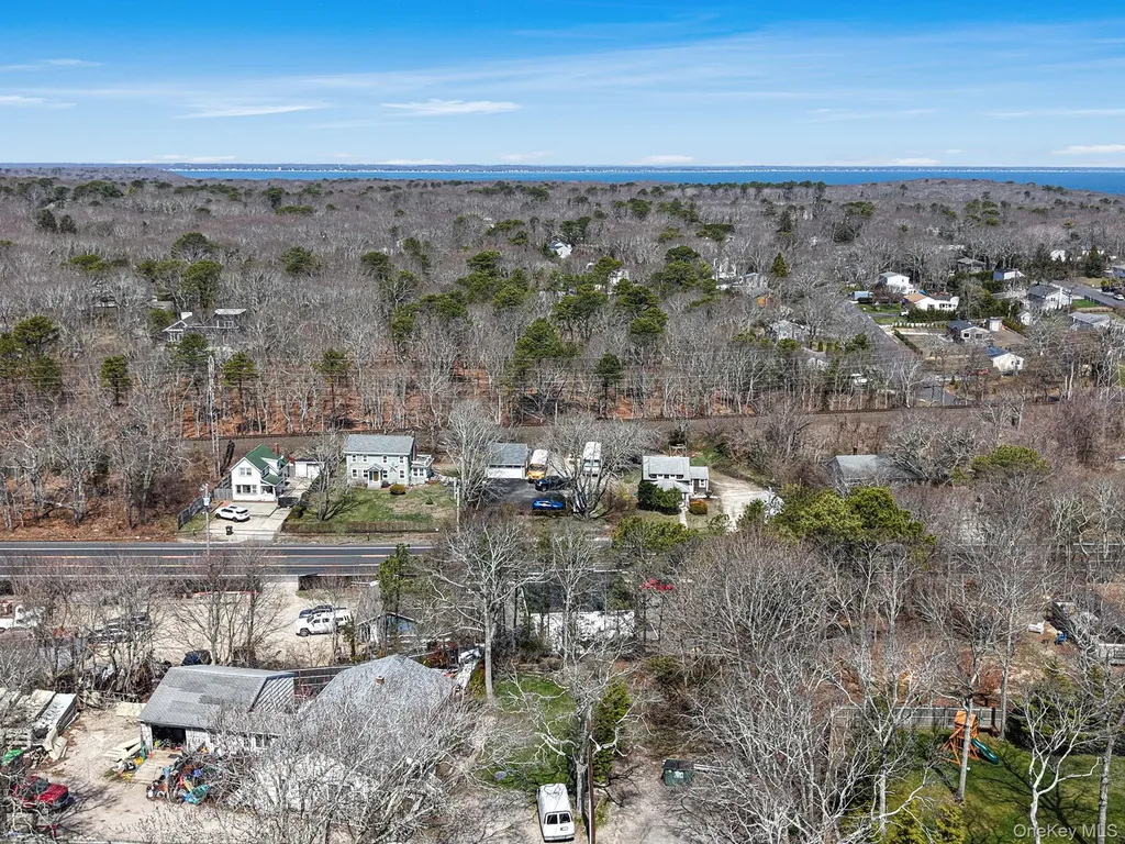 230 E Montauk Highway Hampton Bays NY 11946