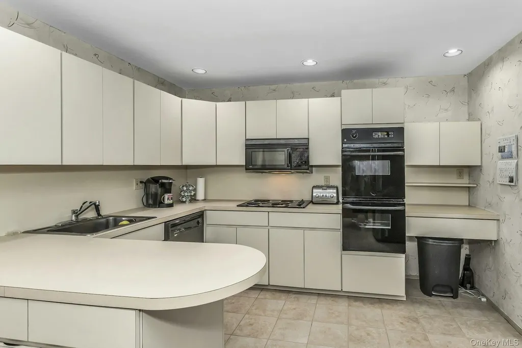 59 Jamaica Avenue Plainview NY 11803