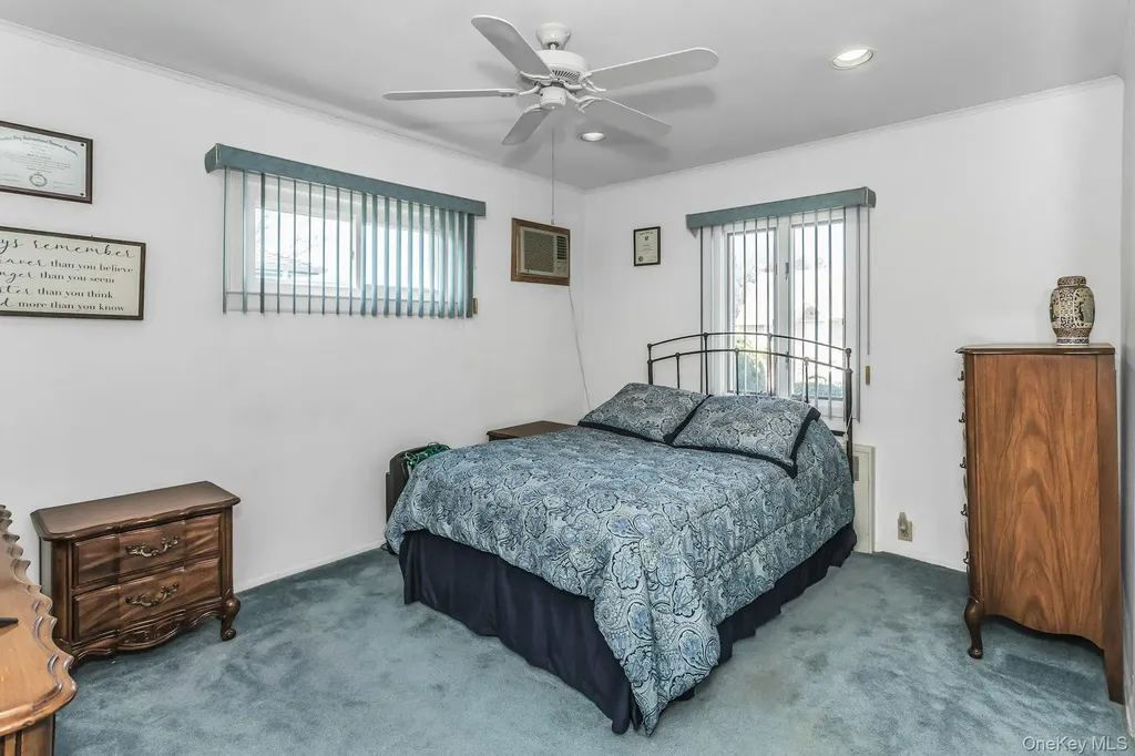 59 Jamaica Avenue Plainview NY 11803