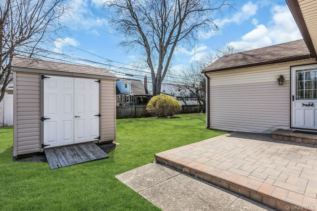 59 Jamaica Avenue Plainview NY 11803