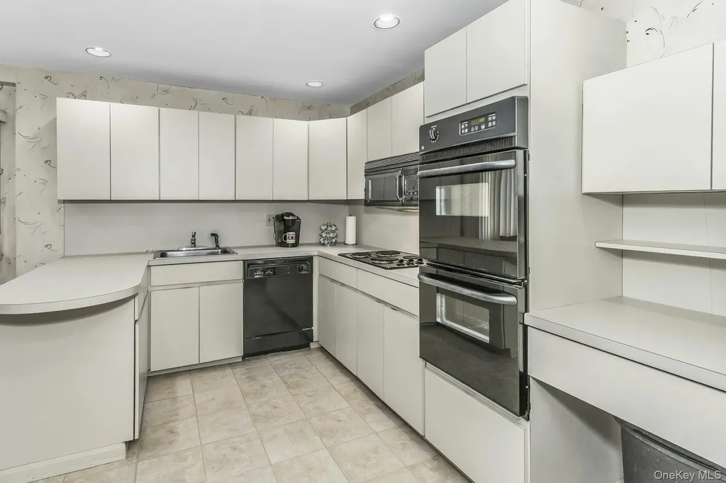 59 Jamaica Avenue Plainview NY 11803