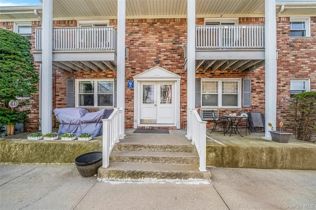 118 Fairharbor Drive Patchogue NY 11772