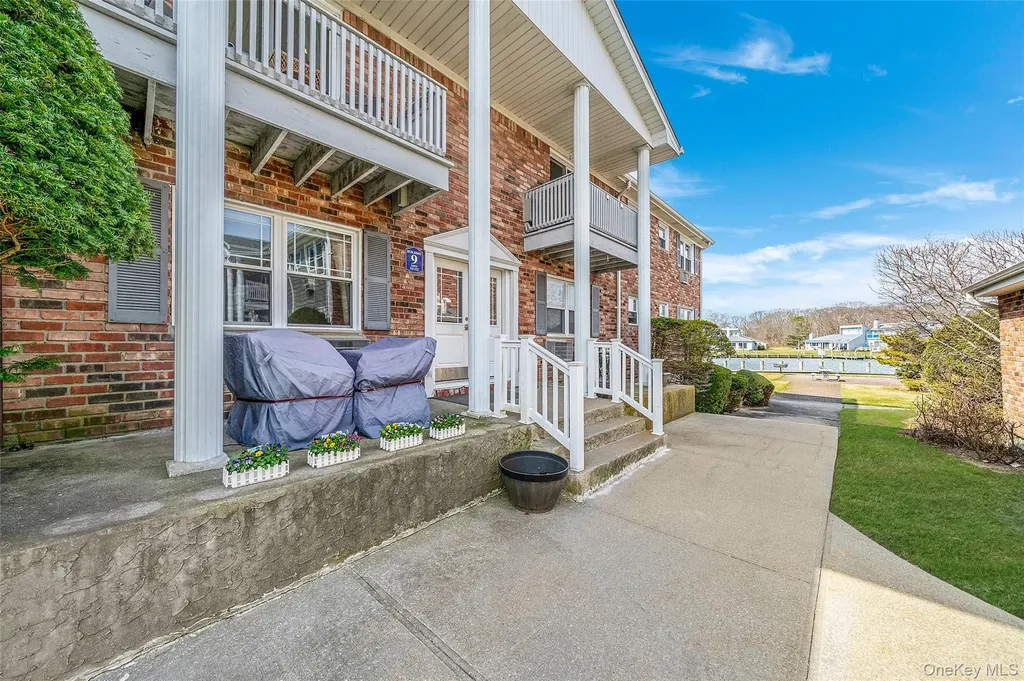 118 Fairharbor Drive Patchogue NY 11772