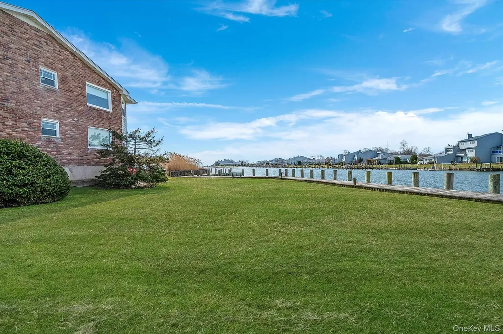 118 Fairharbor Drive Patchogue NY 11772