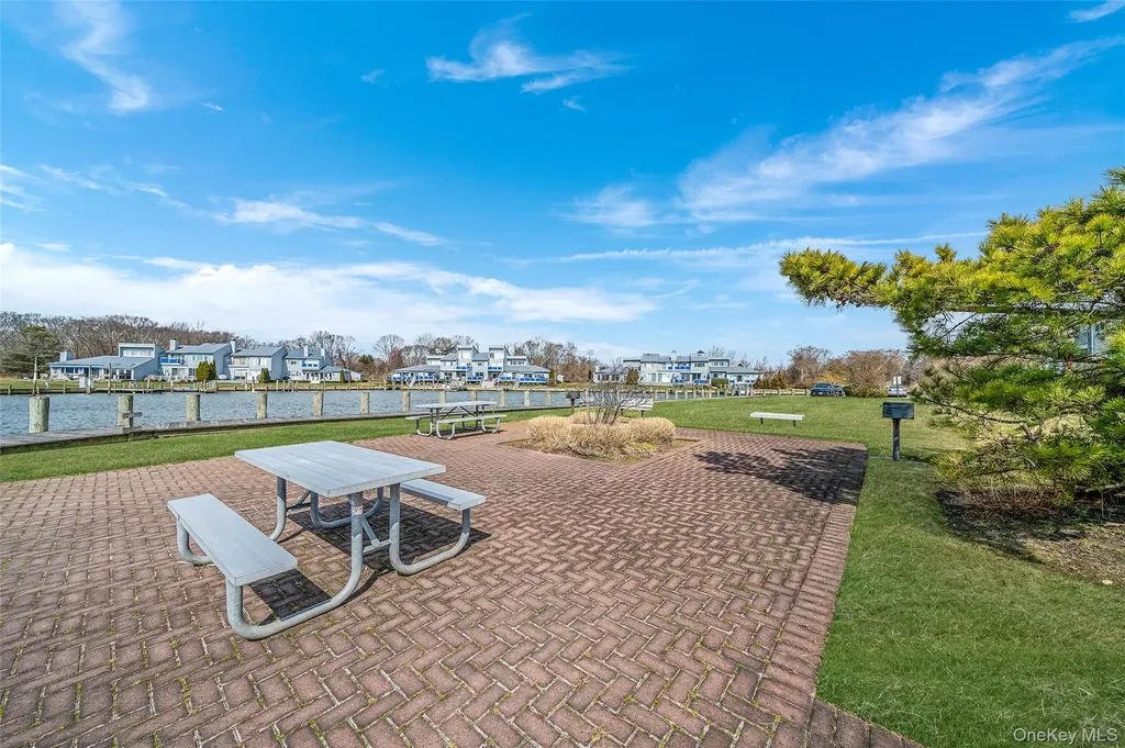 118 Fairharbor Drive Patchogue NY 11772