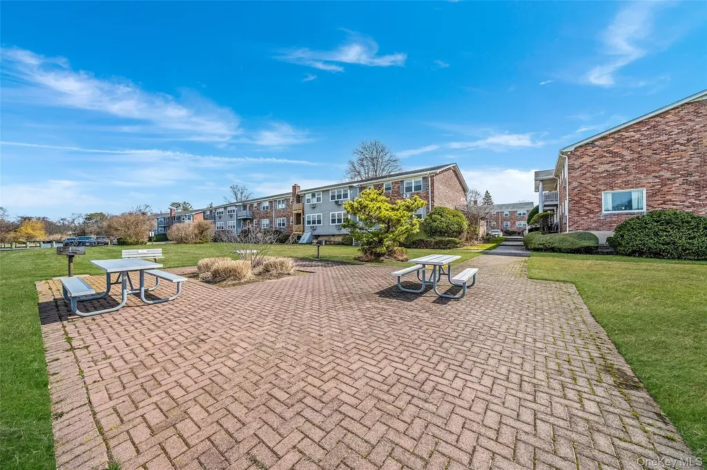 118 Fairharbor Drive Patchogue NY 11772