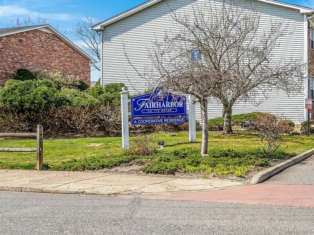 118 Fairharbor Drive Patchogue NY 11772
