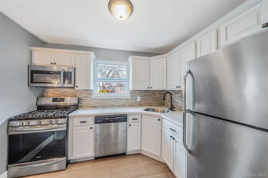 118 Fairharbor Drive Patchogue NY 11772
