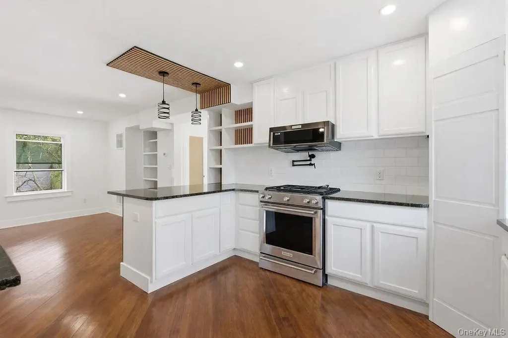 80 Swezey Street Patchogue NY 11772