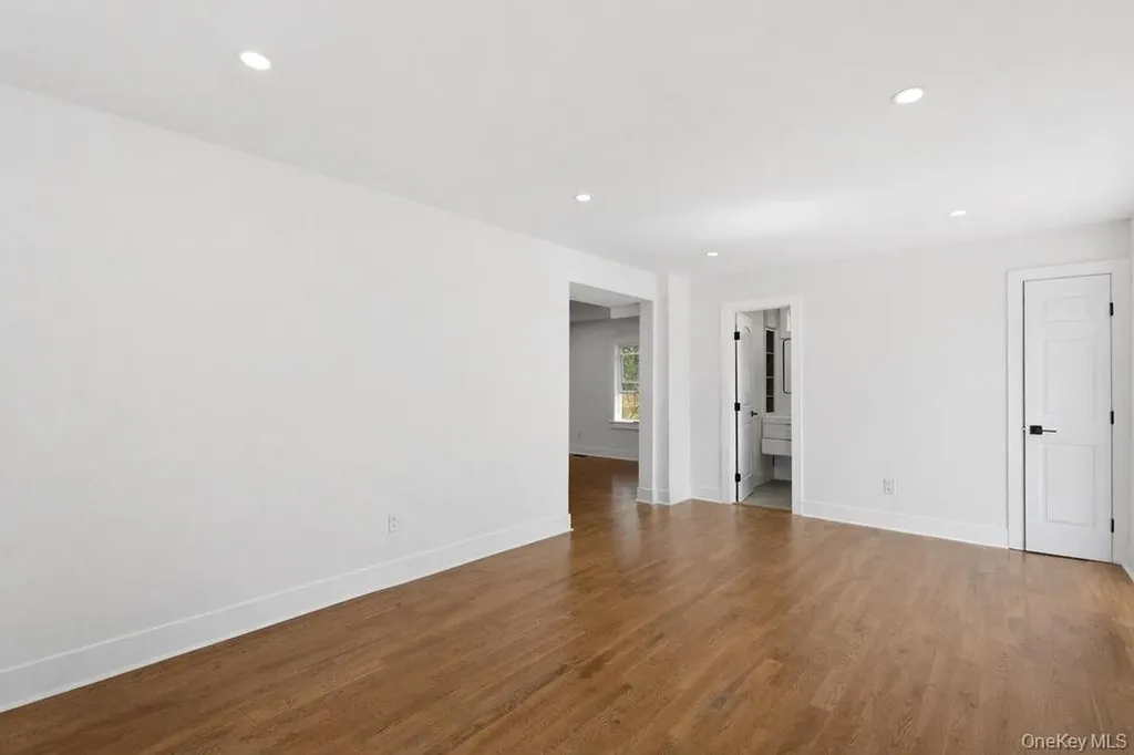 80 Swezey Street Patchogue NY 11772