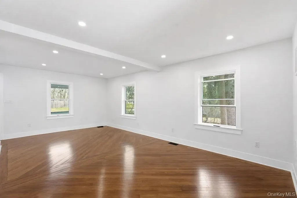 80 Swezey Street Patchogue NY 11772
