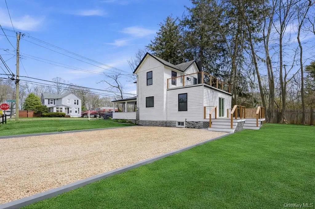 80 Swezey Street Patchogue NY 11772