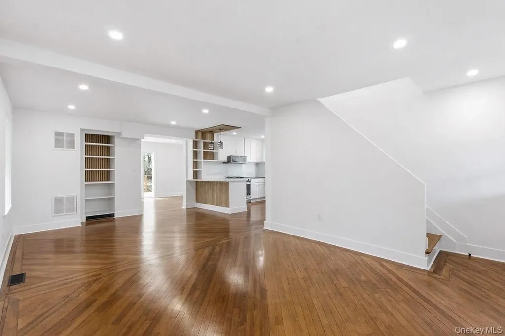 80 Swezey Street Patchogue NY 11772