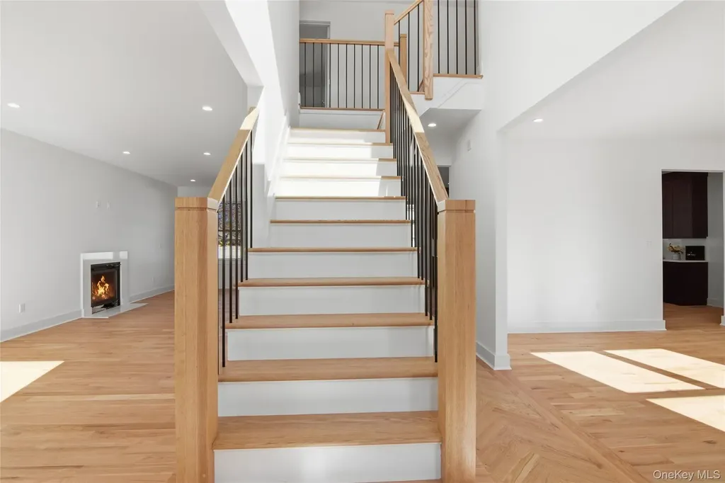 16 Otsego Place Jericho NY 11753