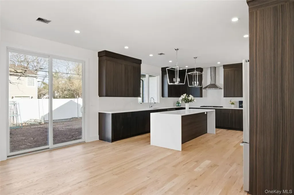 16 Otsego Place Jericho NY 11753