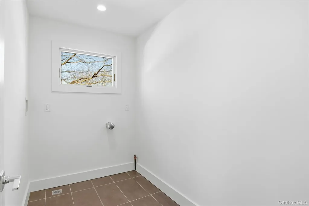 16 Otsego Place Jericho NY 11753