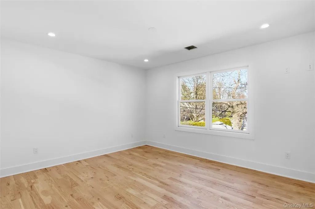 16 Otsego Place Jericho NY 11753