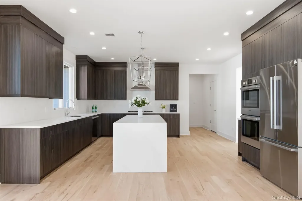16 Otsego Place Jericho NY 11753