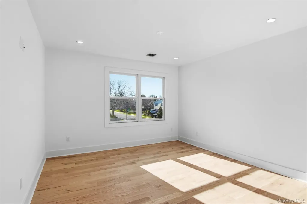 16 Otsego Place Jericho NY 11753
