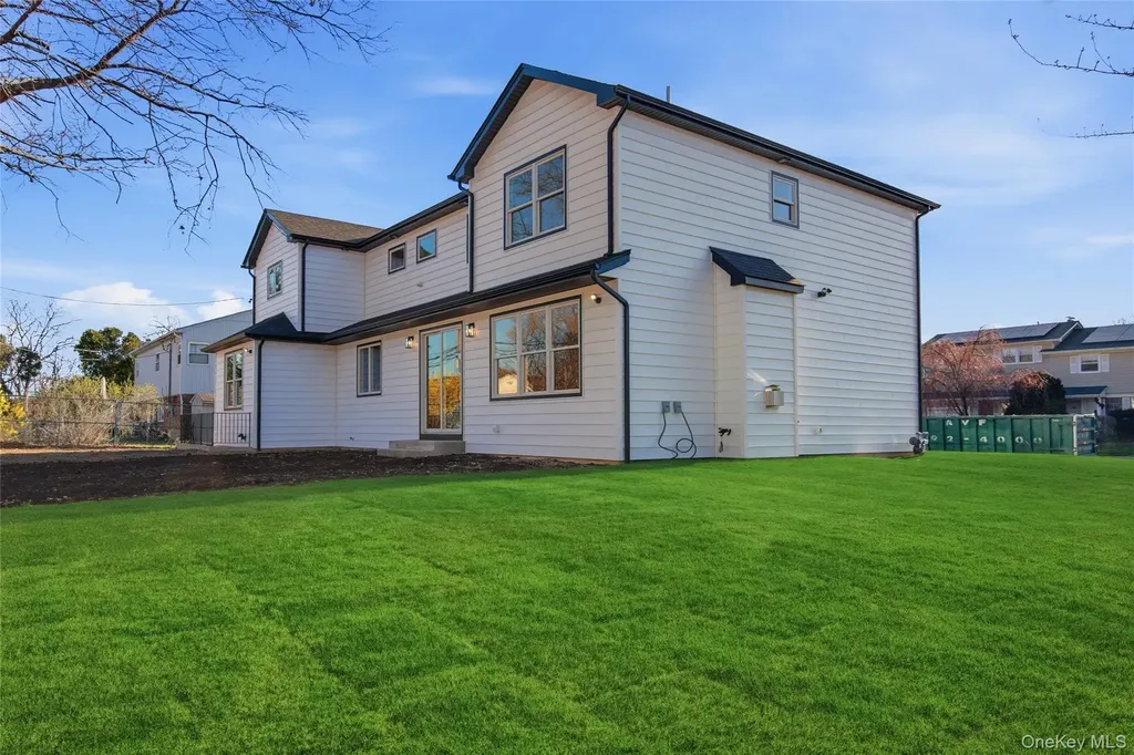 16 Otsego Place Jericho NY 11753