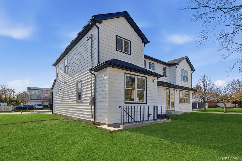 16 Otsego Place Jericho NY 11753