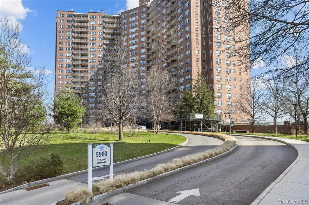 5900 Arlington Avenue Bronx NY 10471