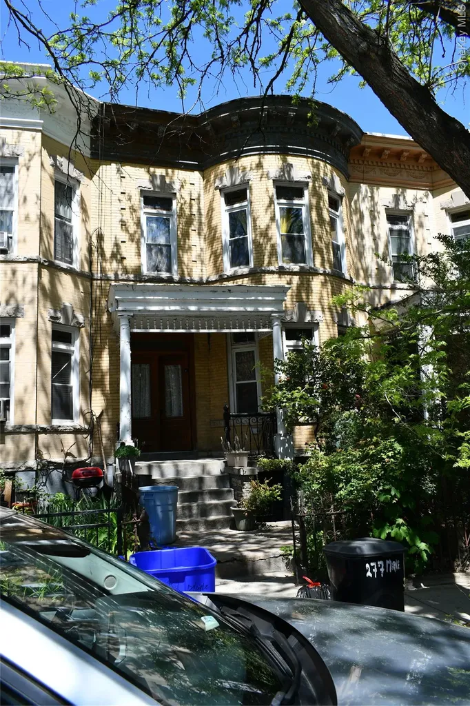 277 Maple Street Brooklyn NY 11225
