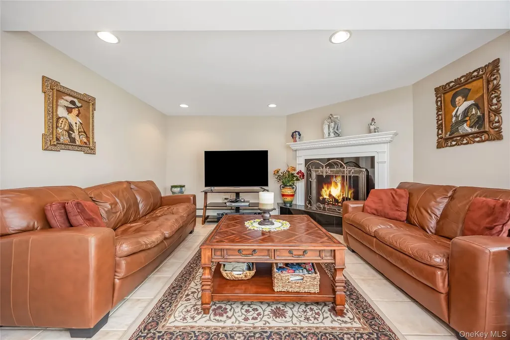 130 West Drive Massapequa NY 11758