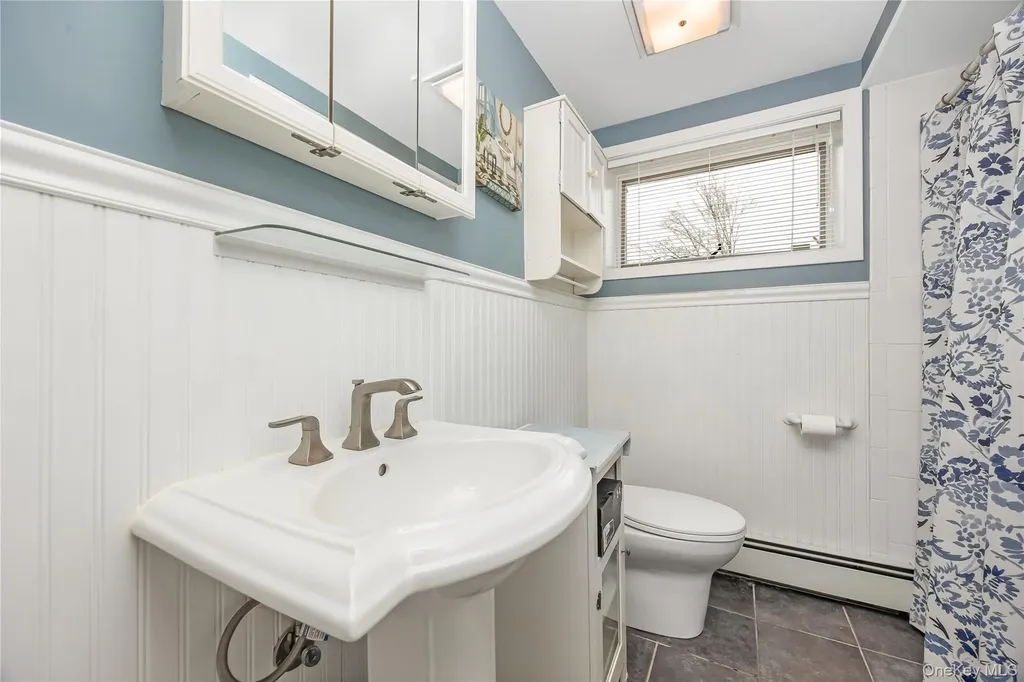 130 West Drive Massapequa NY 11758