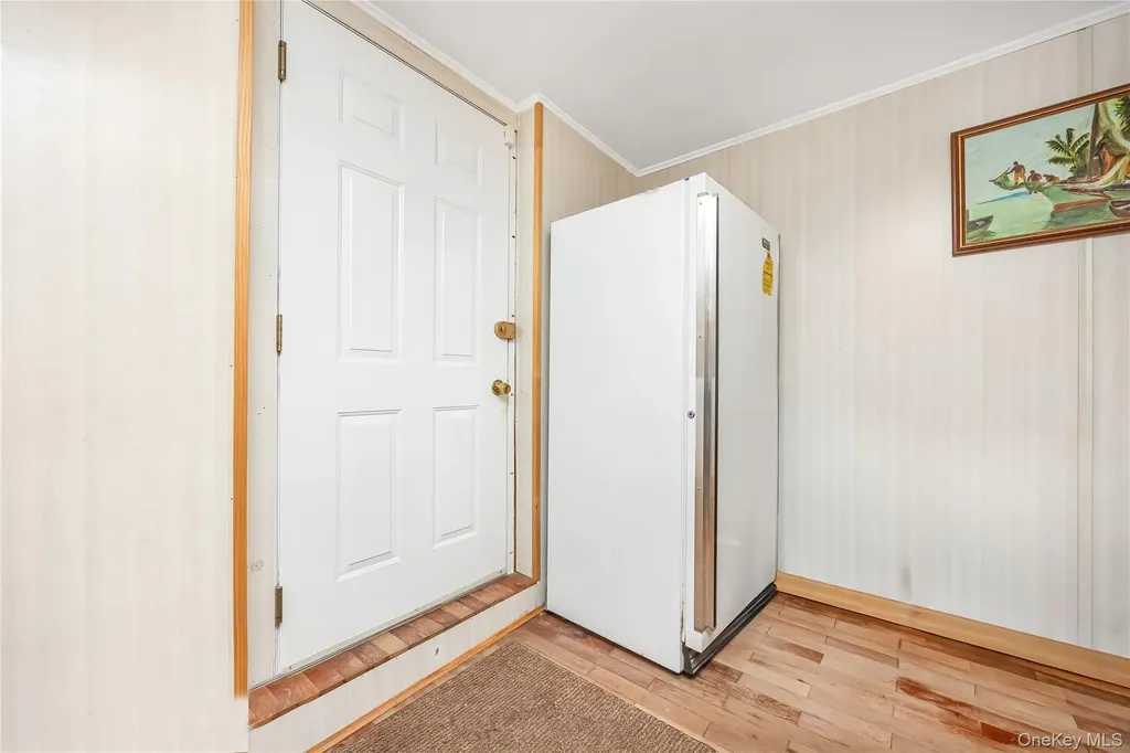 130 West Drive Massapequa NY 11758