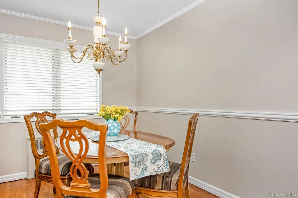 130 West Drive Massapequa NY 11758