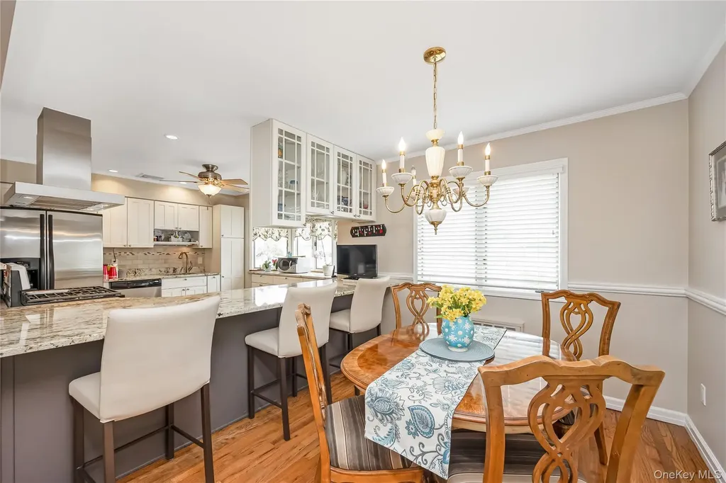 130 West Drive Massapequa NY 11758