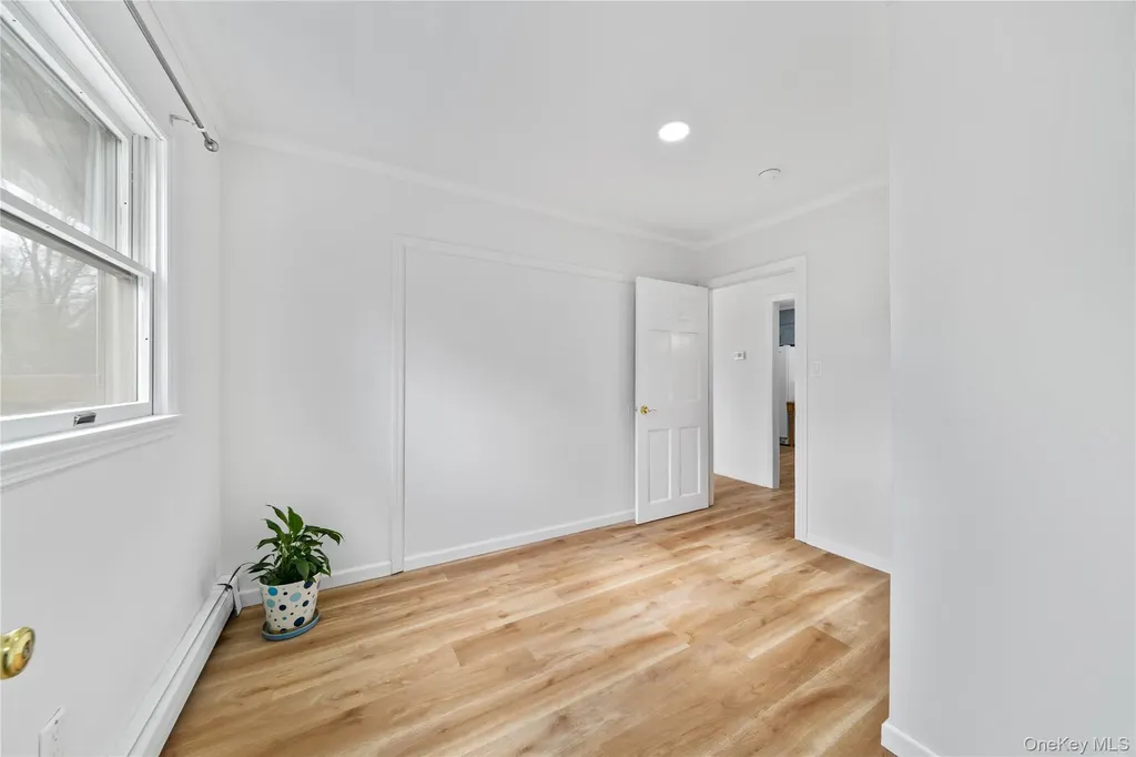 653 Meadow Road Smithtown NY 11787