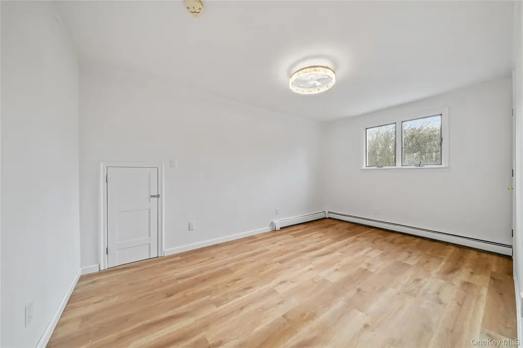 653 Meadow Road Smithtown NY 11787