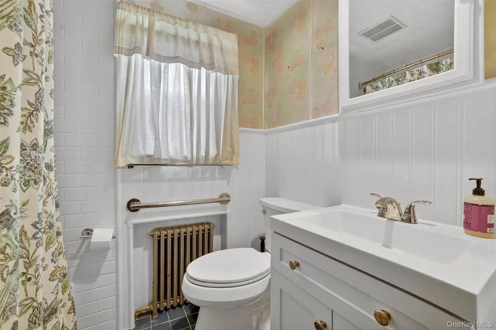 173 Hunter Avenue Yonkers NY 10704