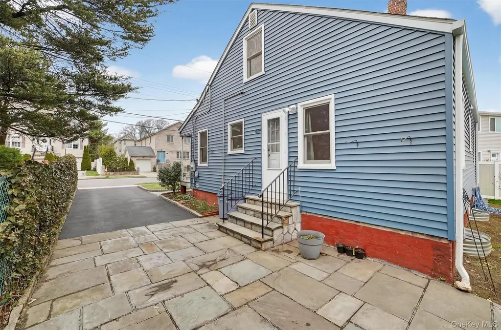 173 Hunter Avenue Yonkers NY 10704