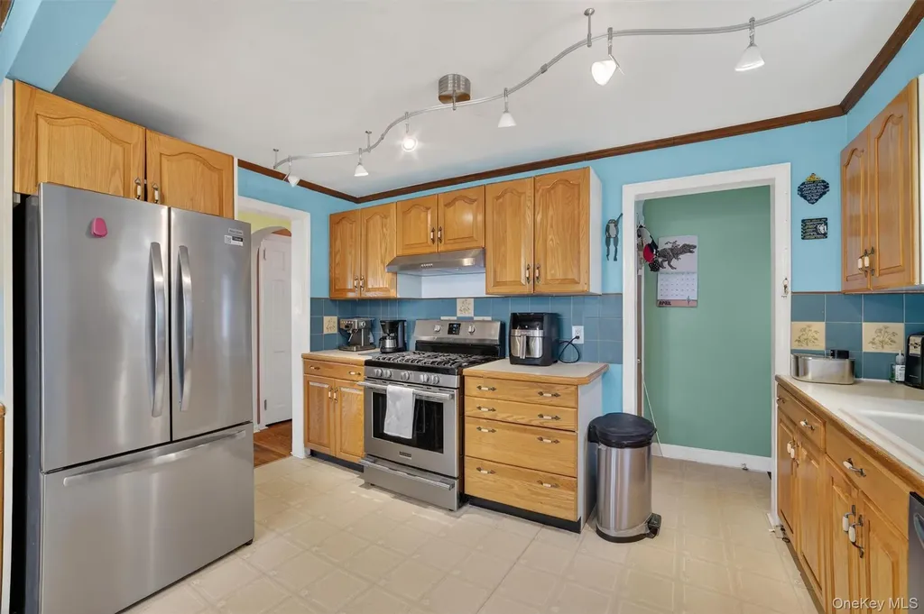173 Hunter Avenue Yonkers NY 10704