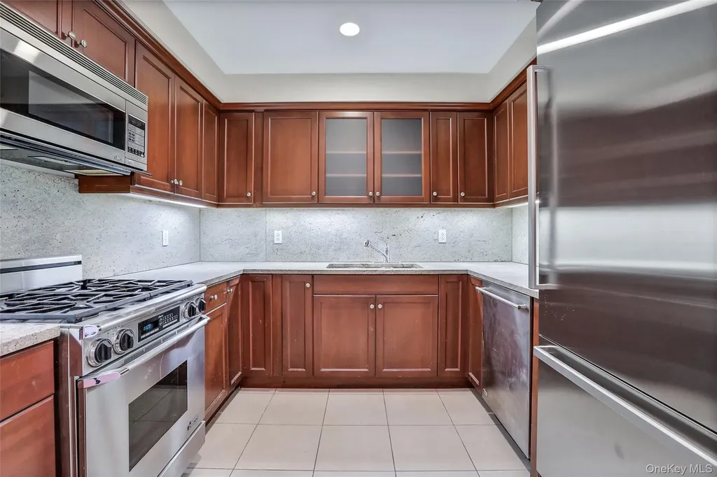 10 City Place White Plains NY 10601
