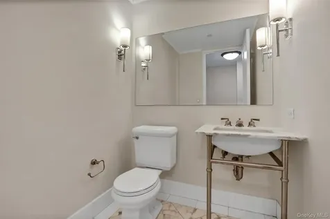 10 City Place White Plains NY 10601