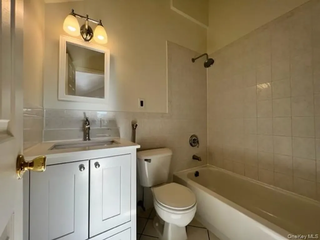 1307 Balcom Avenue Bronx NY 10461
