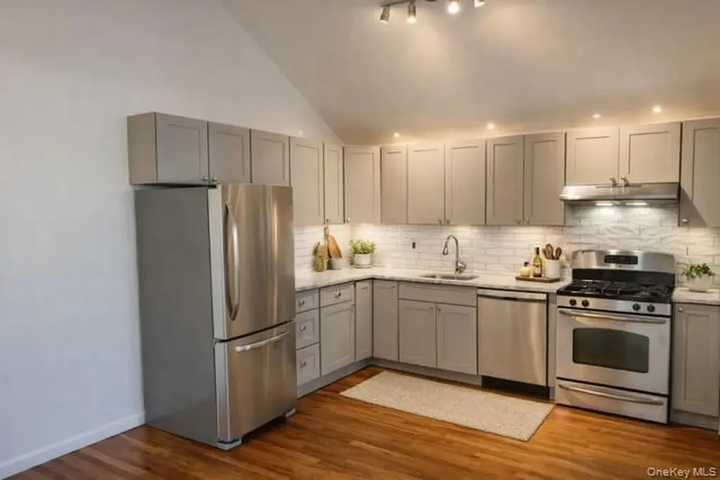 1307 Balcom Avenue Bronx NY 10461