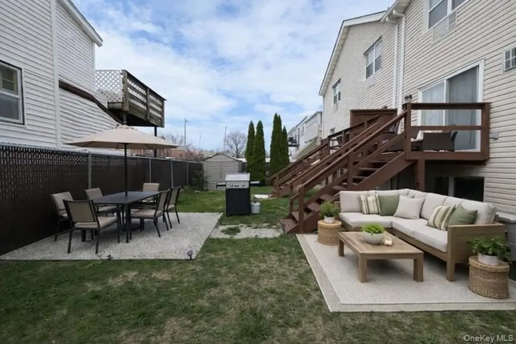 1307 Balcom Avenue Bronx NY 10461
