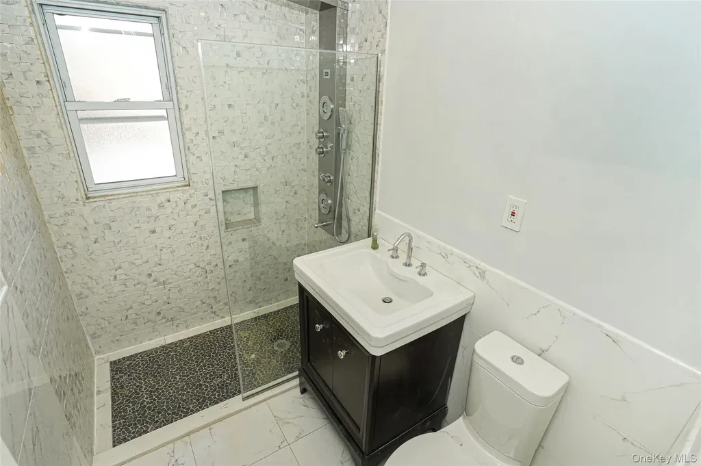 846 E 48th Street Brooklyn NY 11203