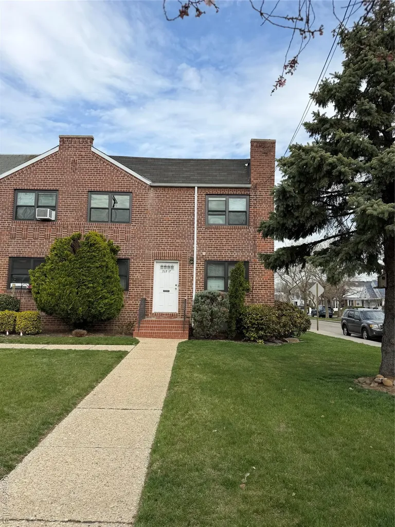 203-17 35th Avenue Bayside NY 11361