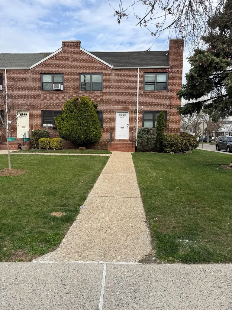 203-17 35th Avenue Bayside NY 11361