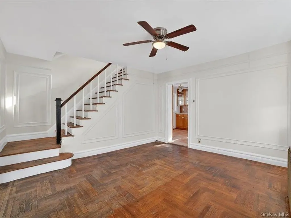 2894 Wellman Avenue Bronx NY 10461